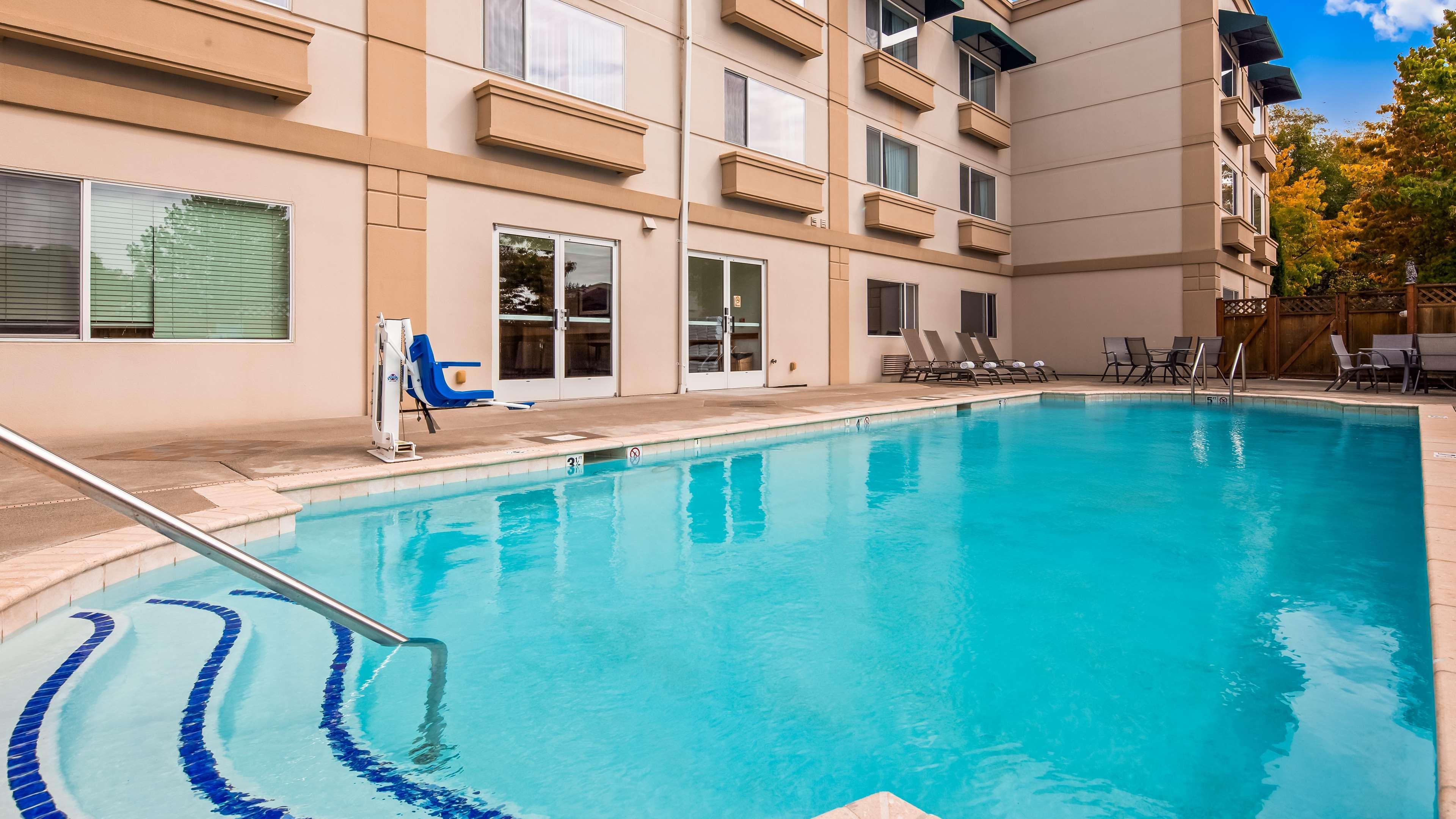 Best Western Plus Edmonds Harbor Inn Exteriér fotografie